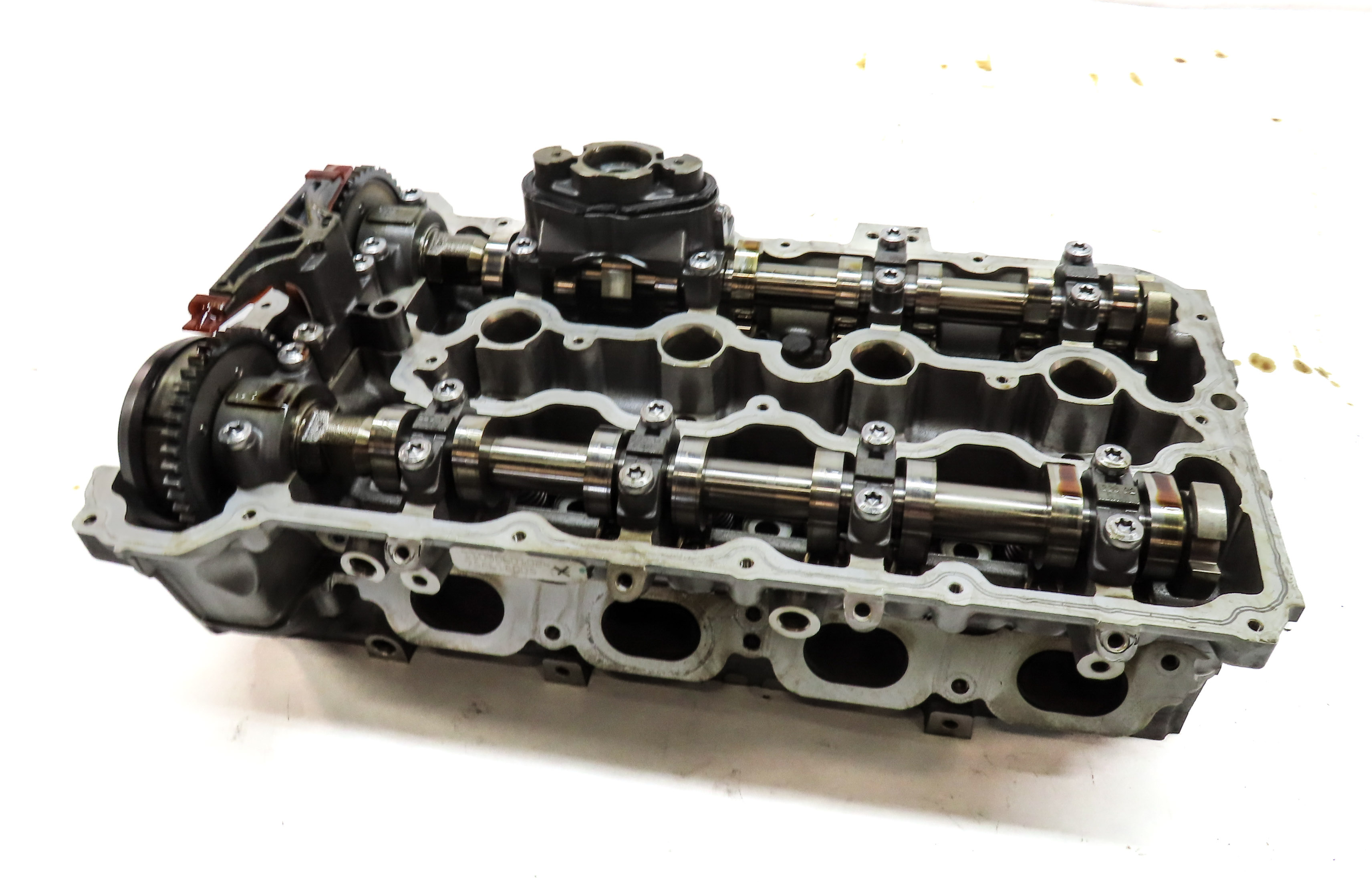 10-13 BMW X5M X6M ///M E70 E71 4.4L TURBO S63 ENGINE LEFT CYLINDER HEAD ASSEMBLY — exact item pictured